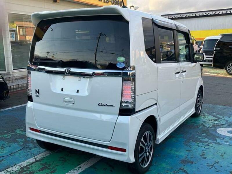 N BOX CUSTOM
