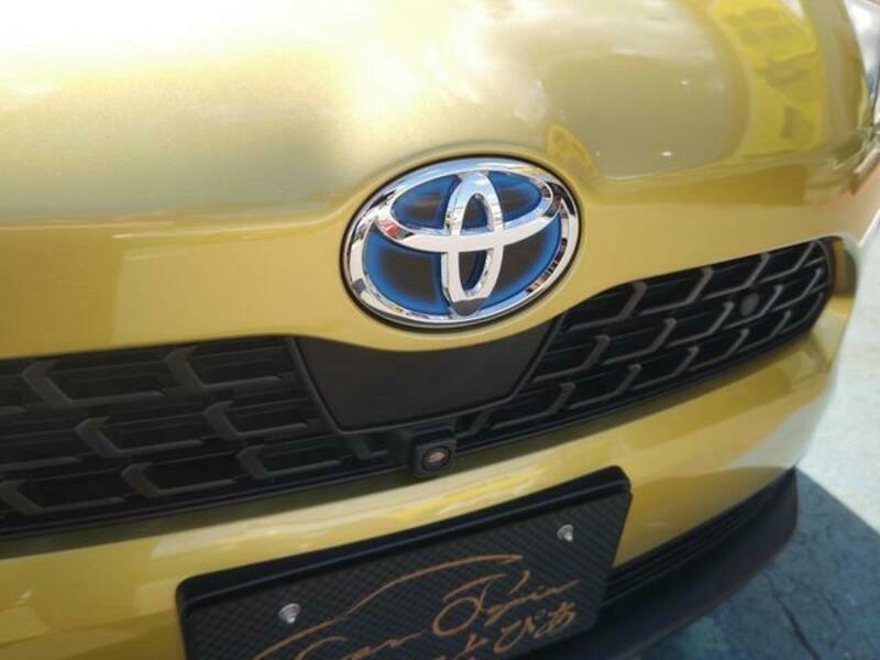 YARIS CROSS