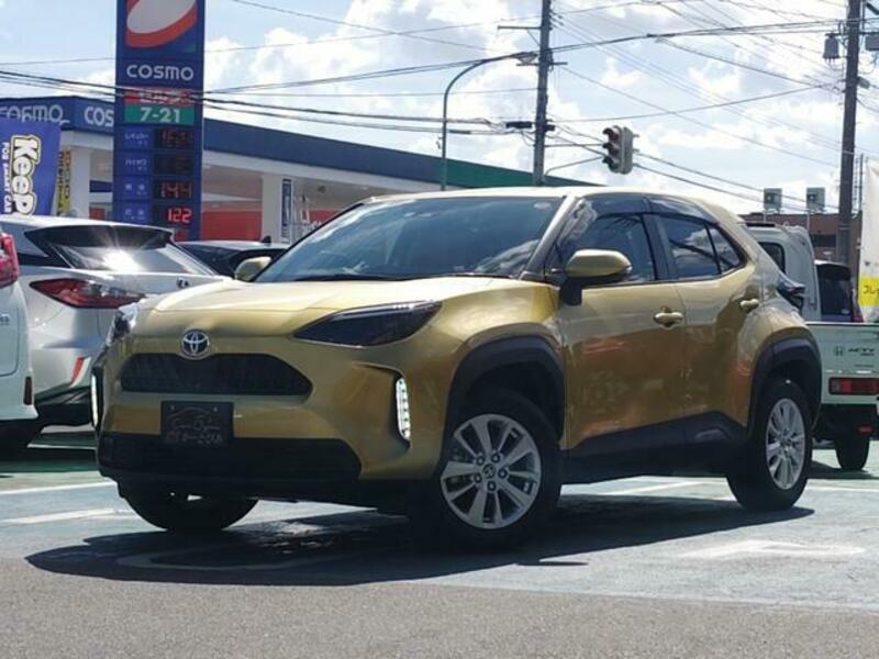 TOYOTA YARIS CROSS