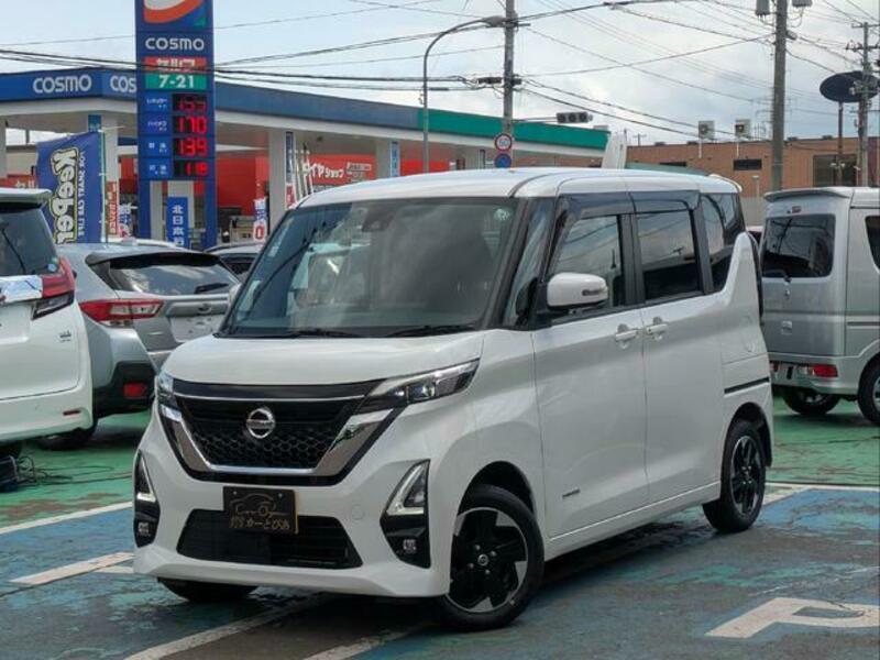 NISSAN ROOX