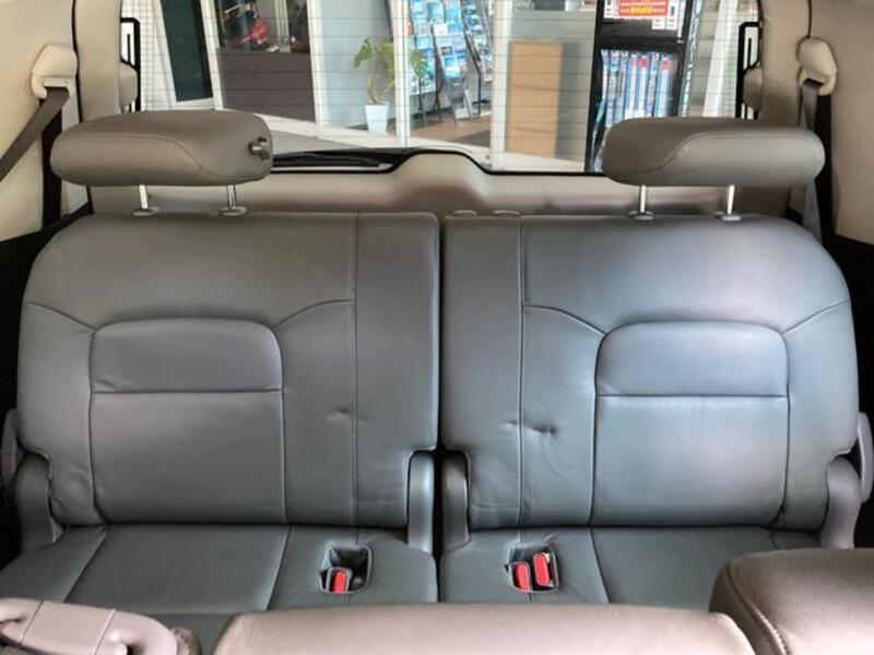 LAND CRUISER