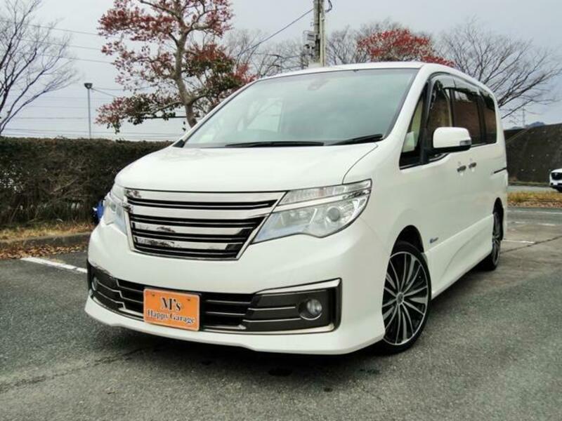 NISSAN SERENA