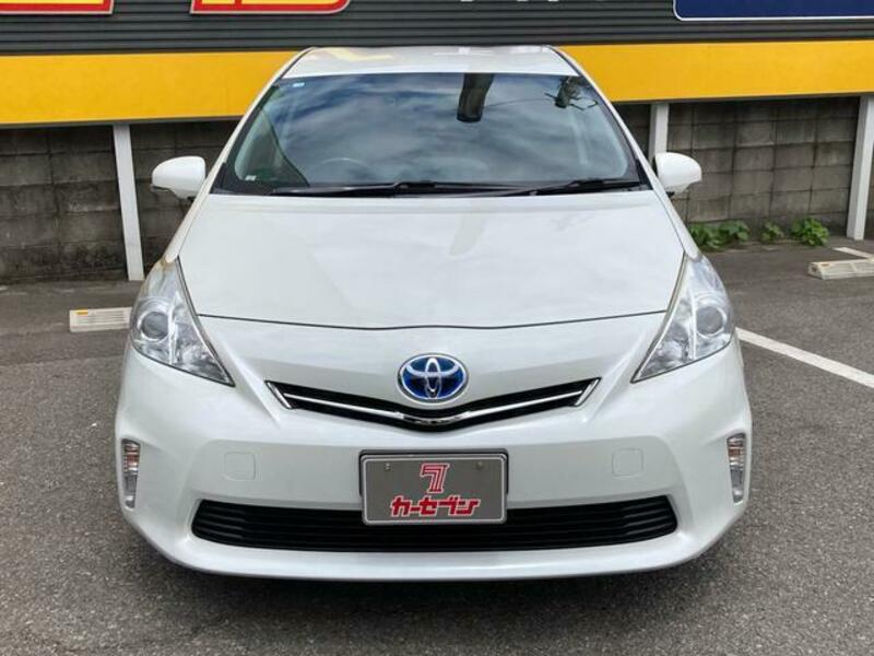PRIUS ALPHA