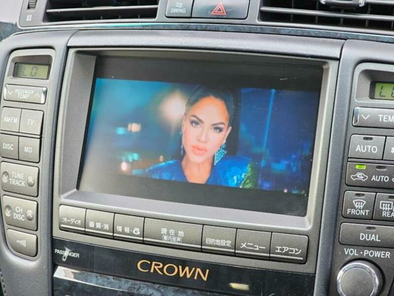 CROWN
