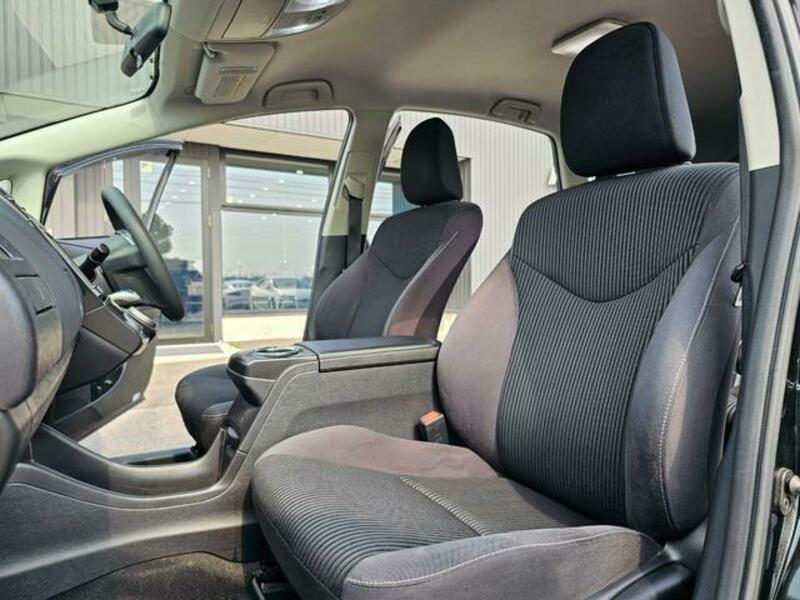 PRIUS ALPHA