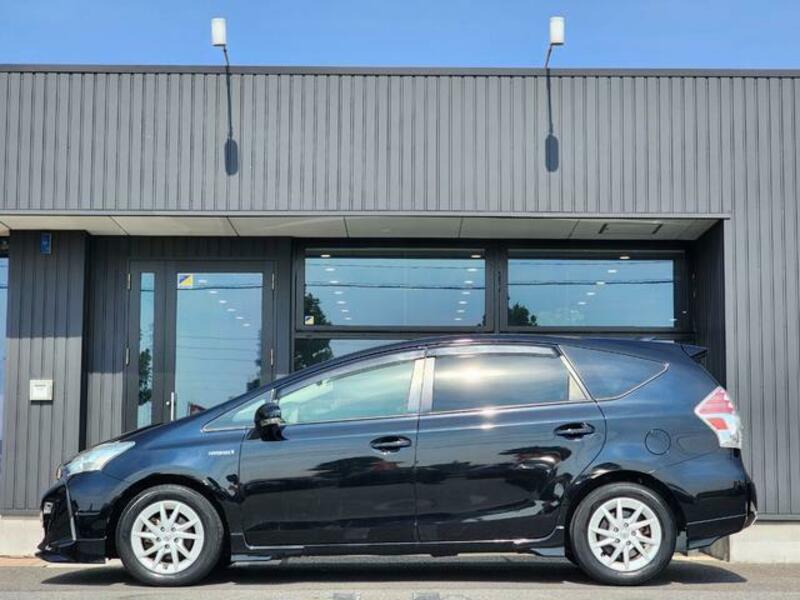 PRIUS ALPHA