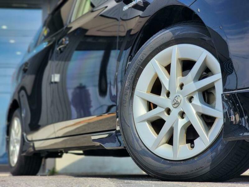 PRIUS ALPHA