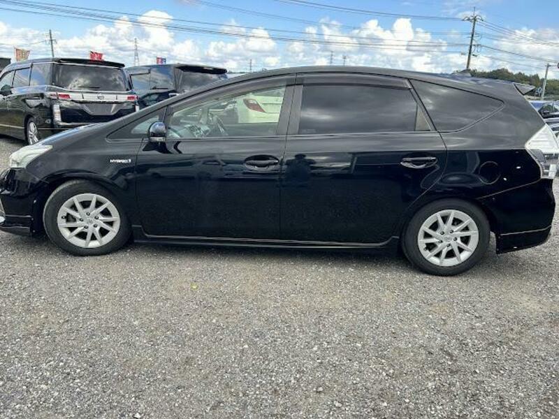 PRIUS ALPHA