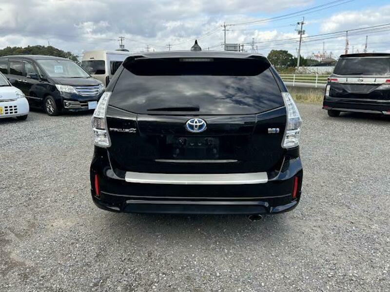 PRIUS ALPHA