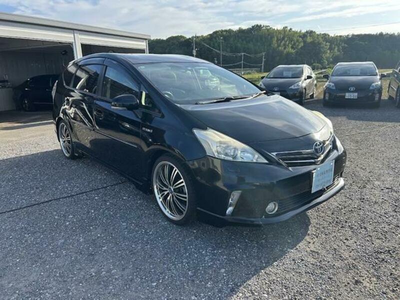 PRIUS ALPHA