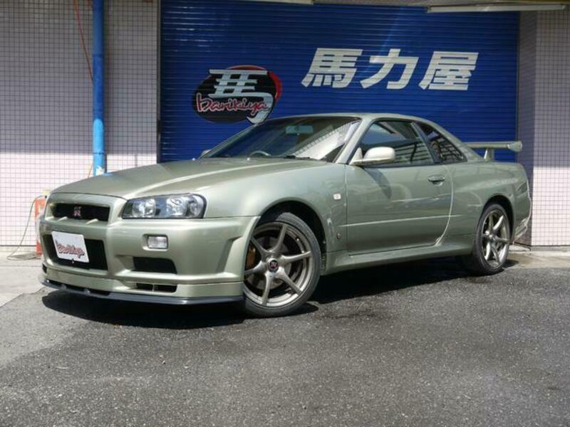 NISSAN SKYLINE