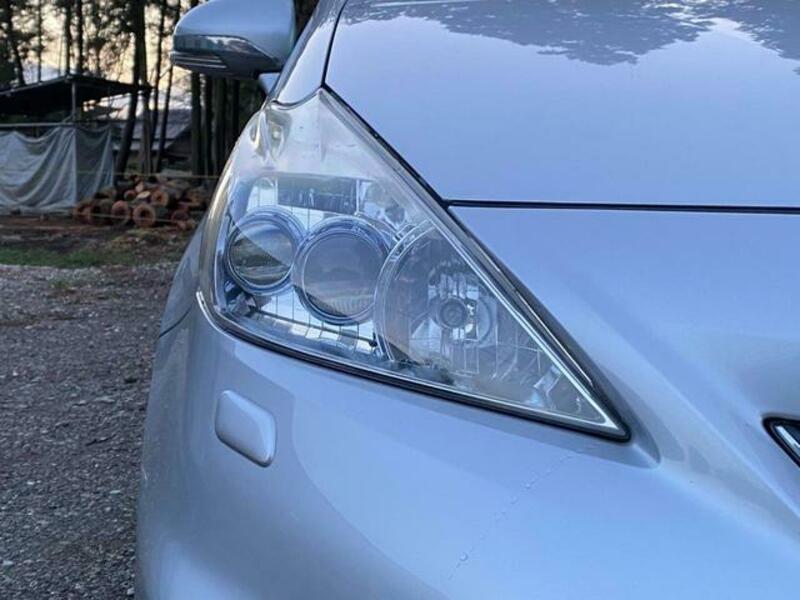 PRIUS ALPHA