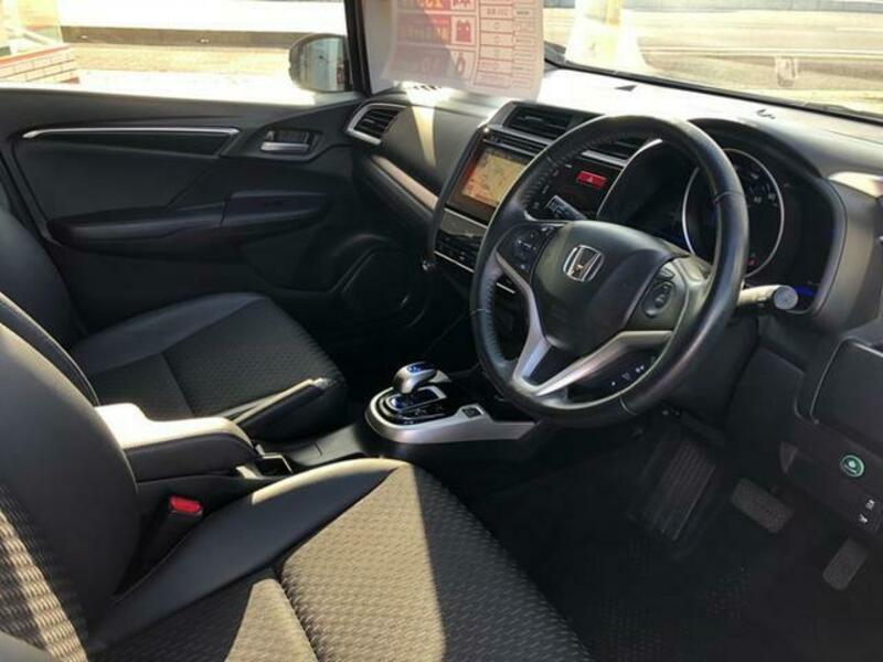 FIT HYBRID