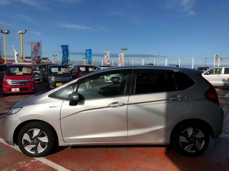 FIT HYBRID