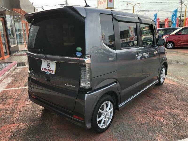 N BOX CUSTOM