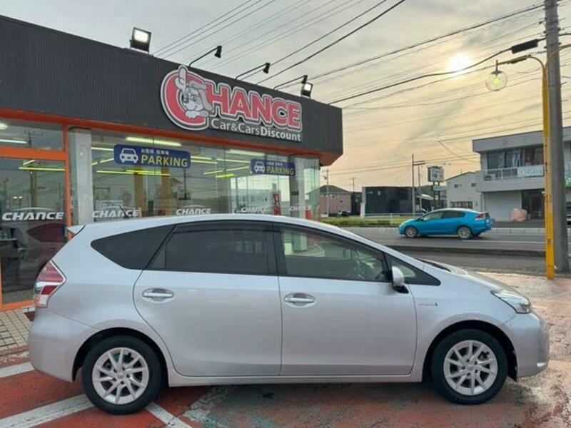 PRIUS ALPHA