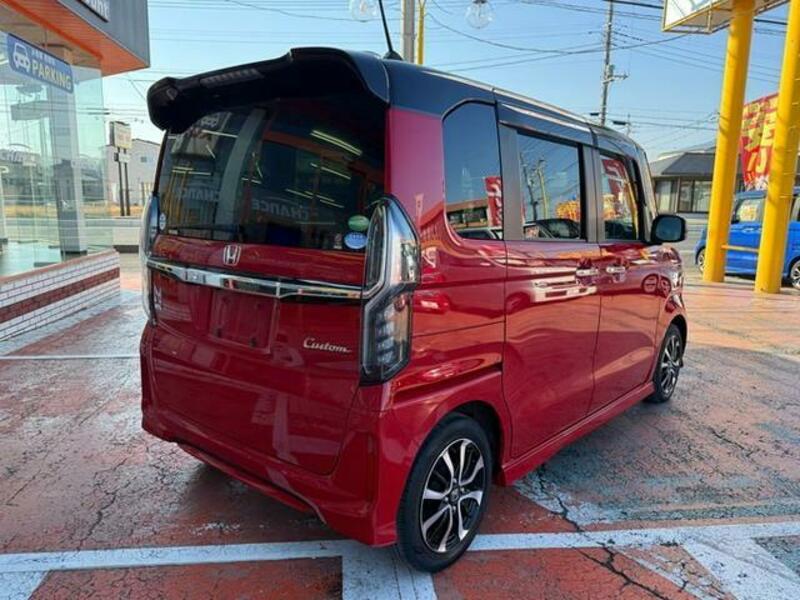 N BOX CUSTOM