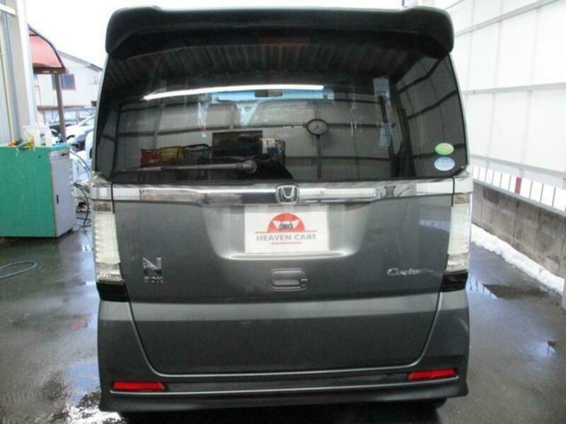 N BOX CUSTOM