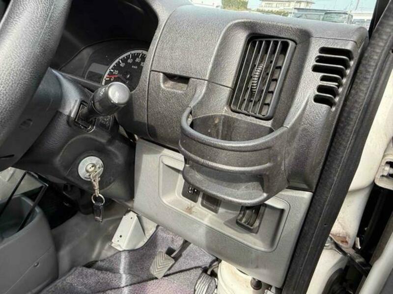 MINICAB VAN
