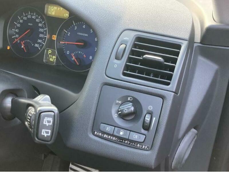 V50