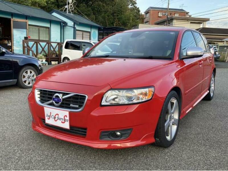 VOLVO V50