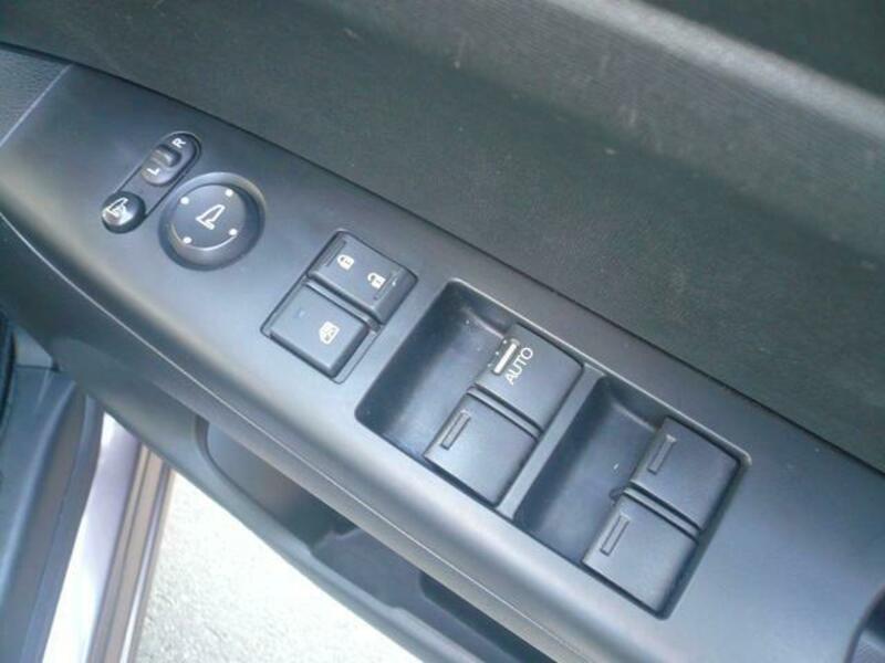 N BOX