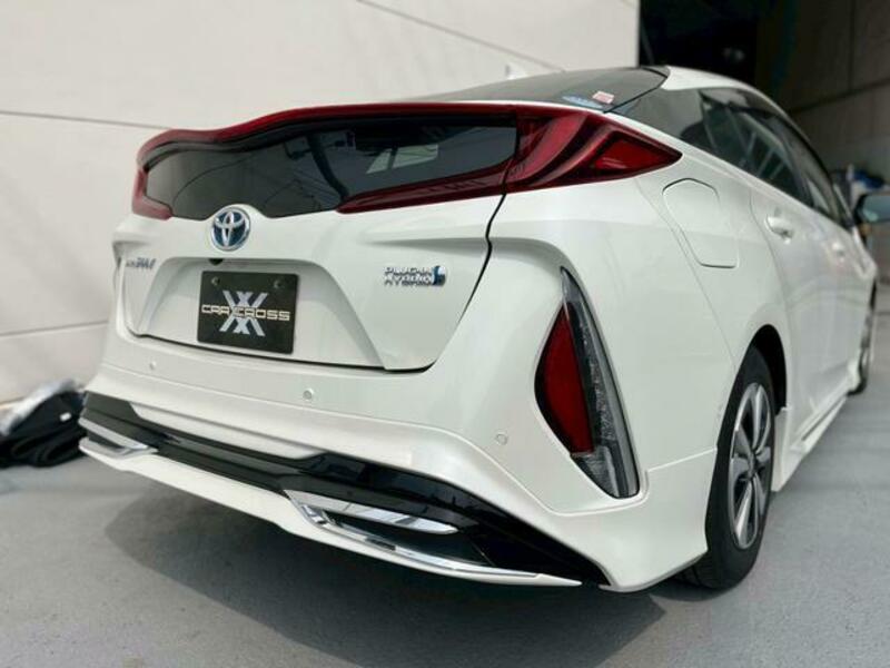 PRIUS PHV