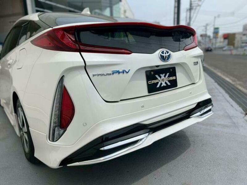 PRIUS PHV