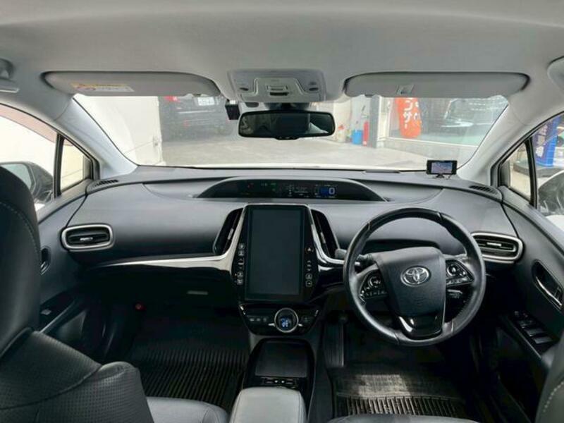 PRIUS PHV