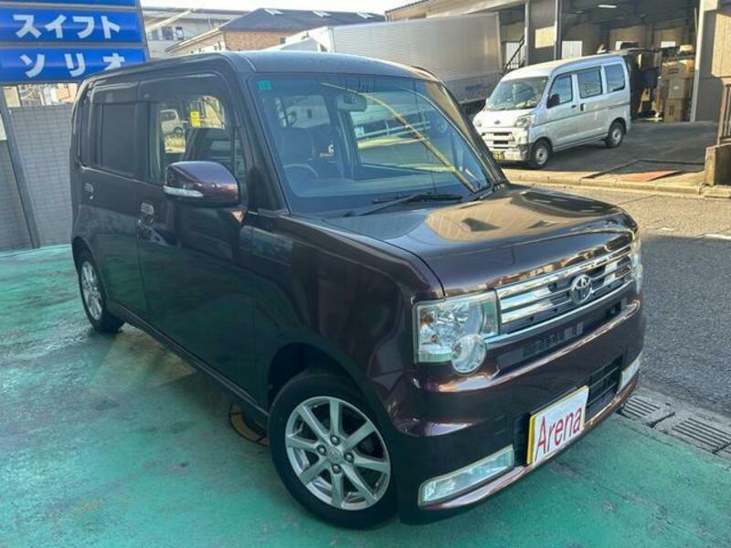 TOYOTA PIXIS SPACE