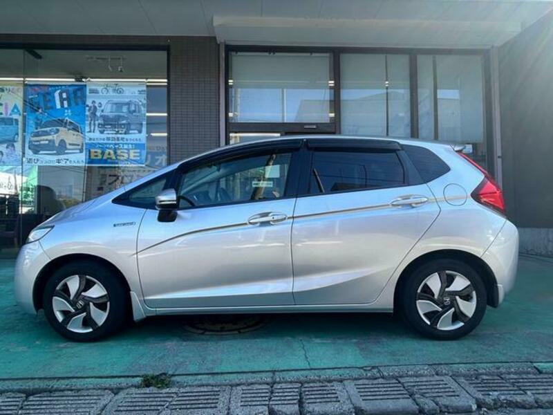 FIT HYBRID