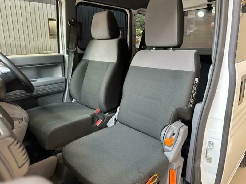 N-VAN