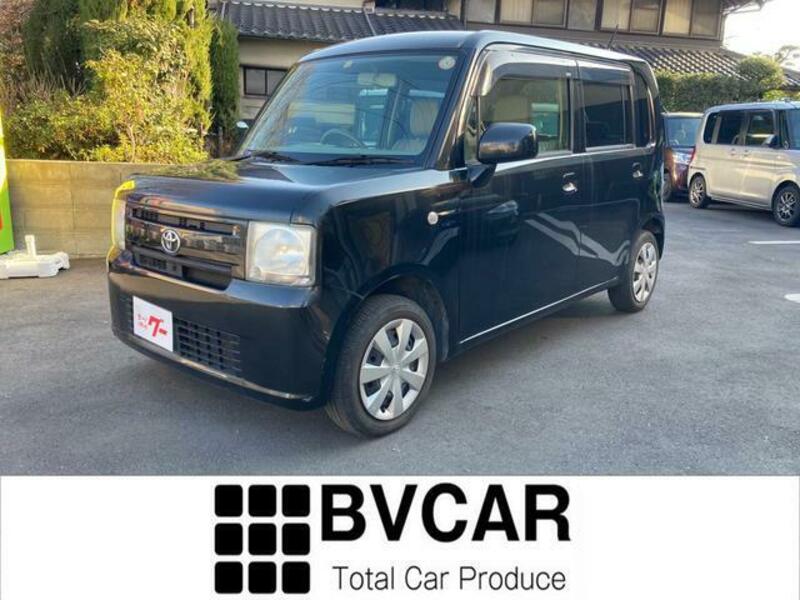 TOYOTA PIXIS SPACE