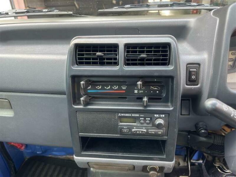 MINICAB TRUCK