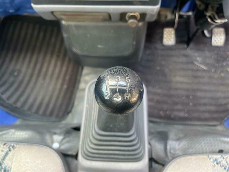 MINICAB TRUCK