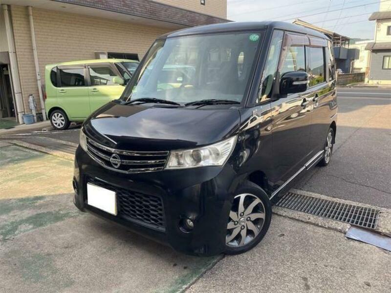 NISSAN ROOX