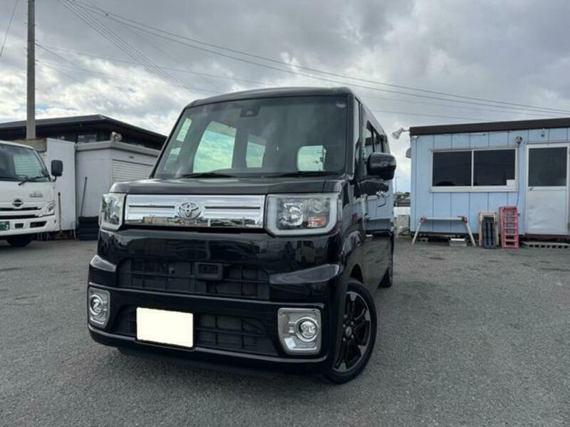 TOYOTA PIXIS MEGA