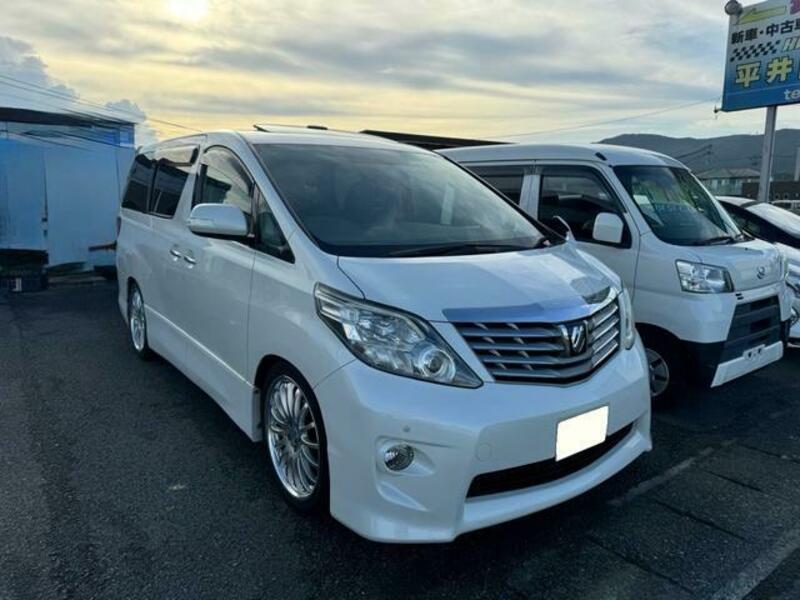 TOYOTA ALPHARD