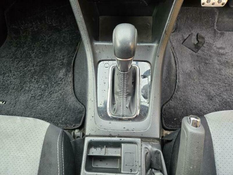 XV HYBRID