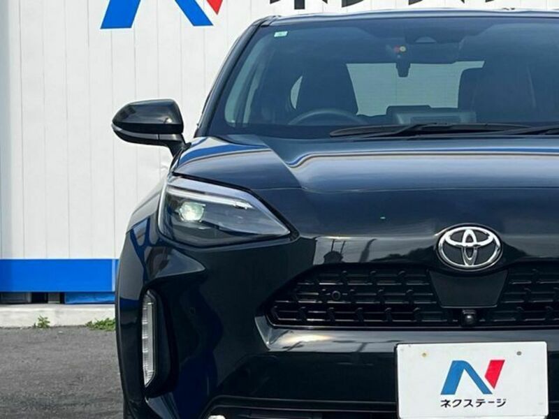 YARIS CROSS