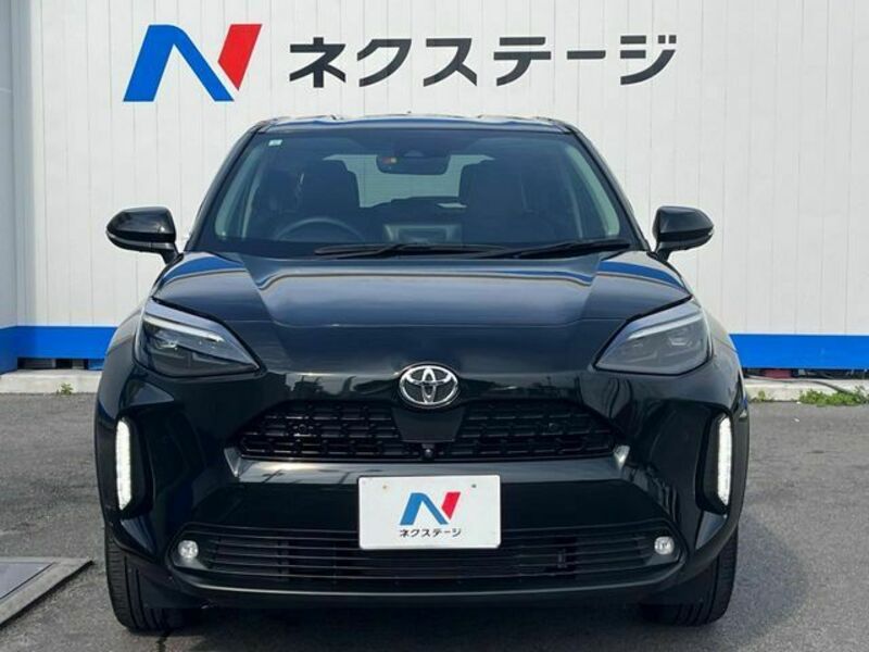 YARIS CROSS