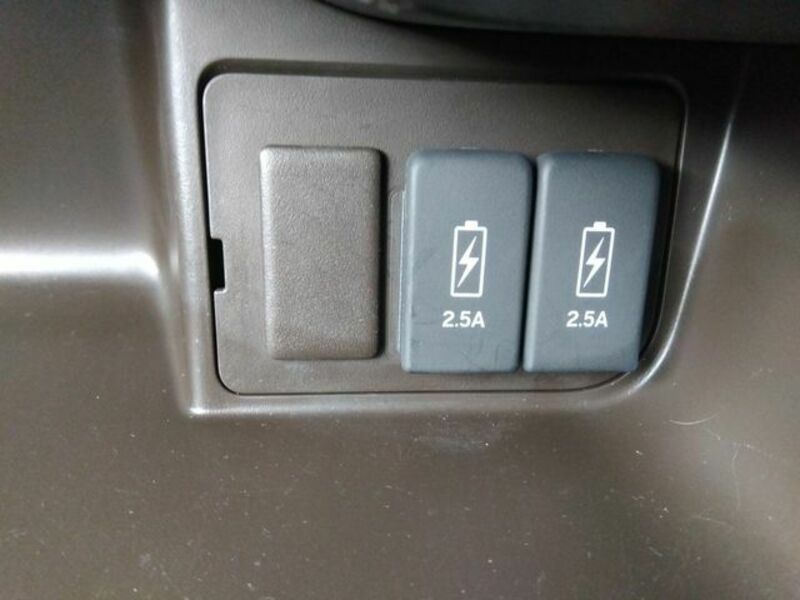 N BOX