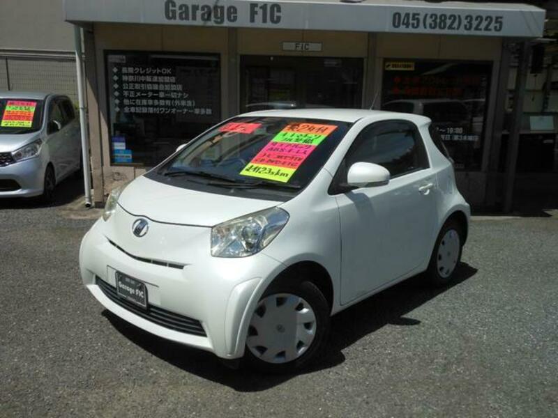 TOYOTA IQ