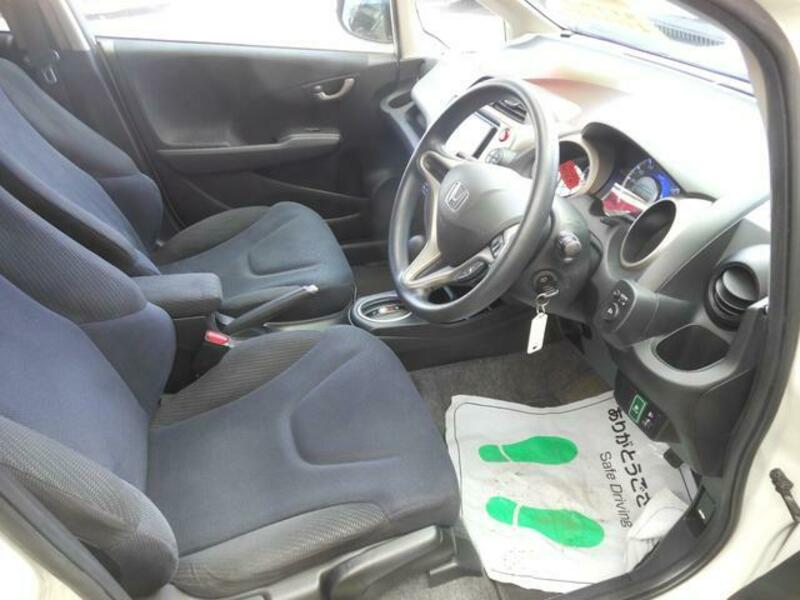 FIT HYBRID