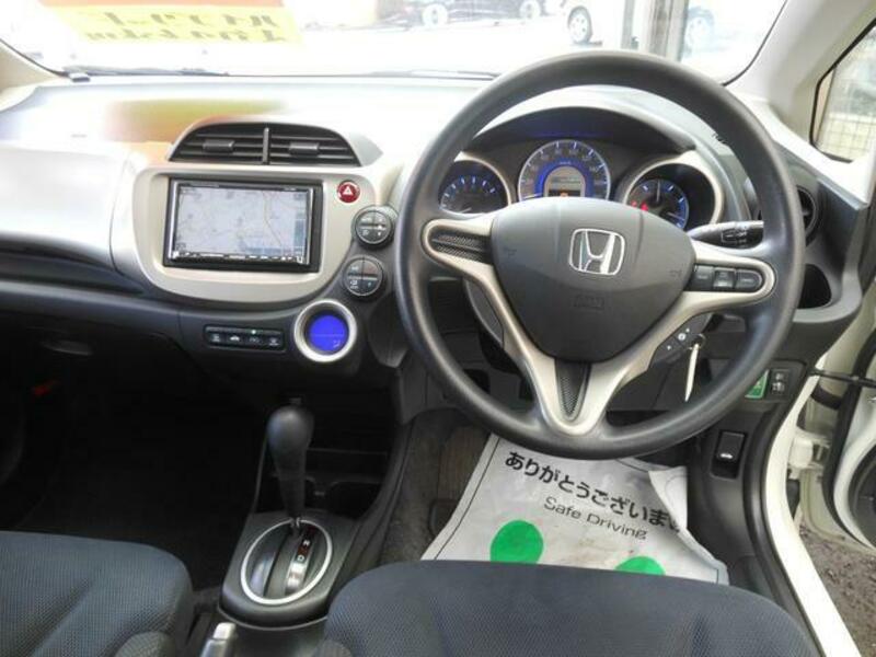 FIT HYBRID