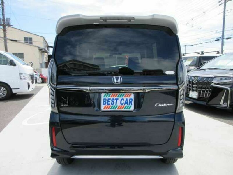 N BOX