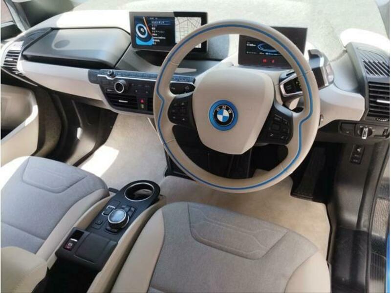 i3