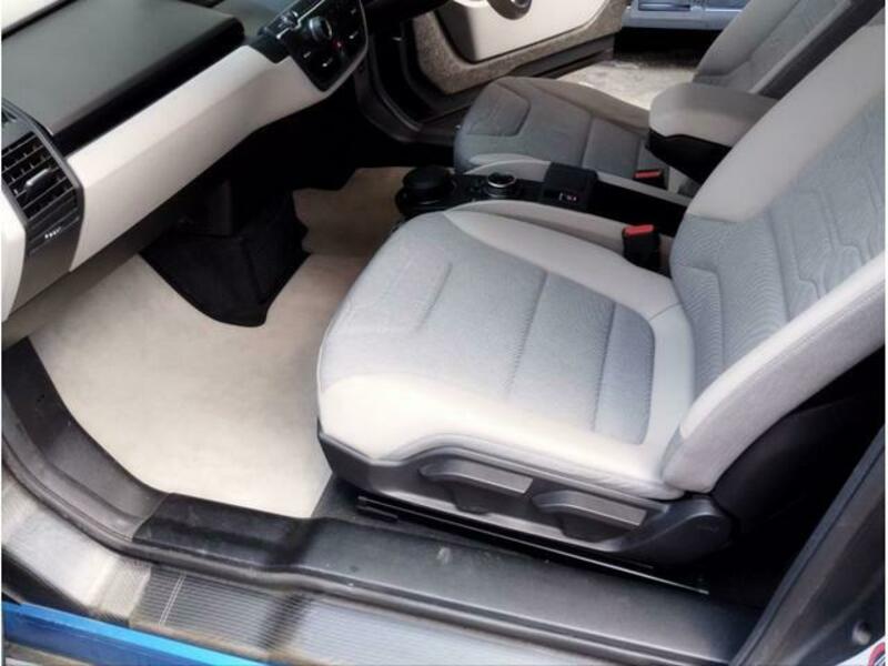 i3