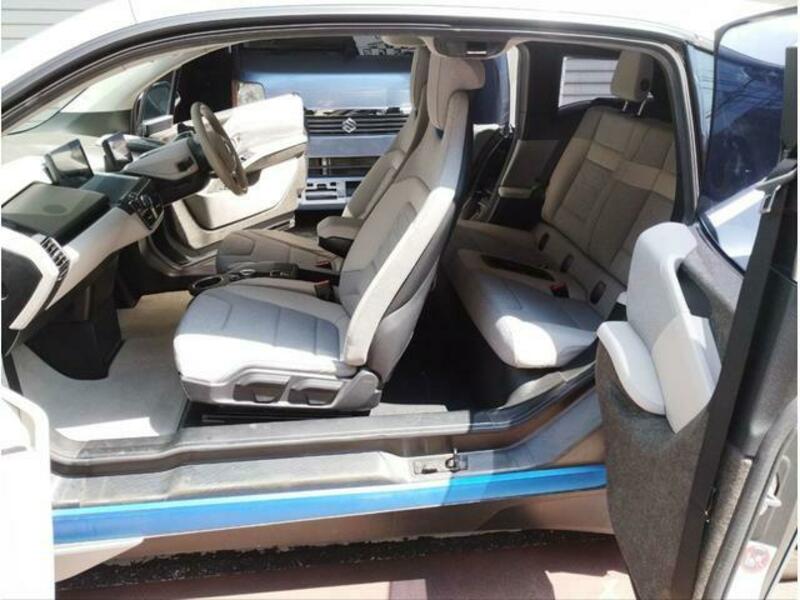 i3