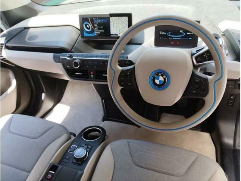 i3
